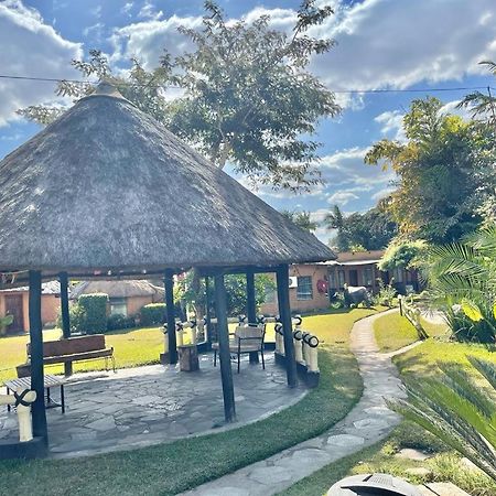 Reed Mat Lodge Lusaka Zewnętrze zdjęcie